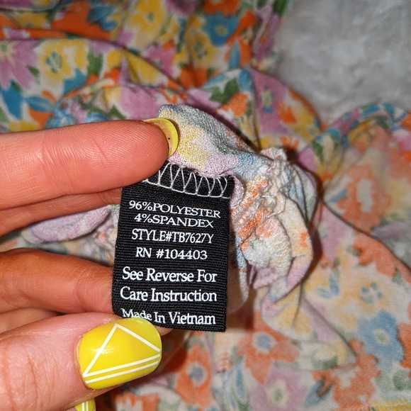 Nwt Fifty street multi color floral print sleeveless top - Picture 6 of 11